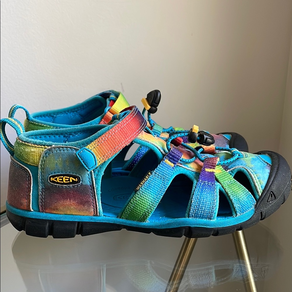 KEEN Kids Rainbow Sandals sz 3 youth